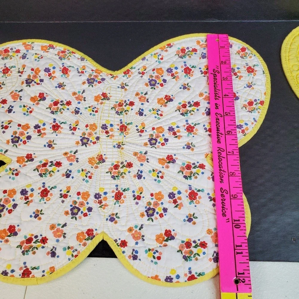 Butterfly Shaped Quilted Place Mat,‎ Plant Rug Set Of 2 Yellow with Mini Flowers